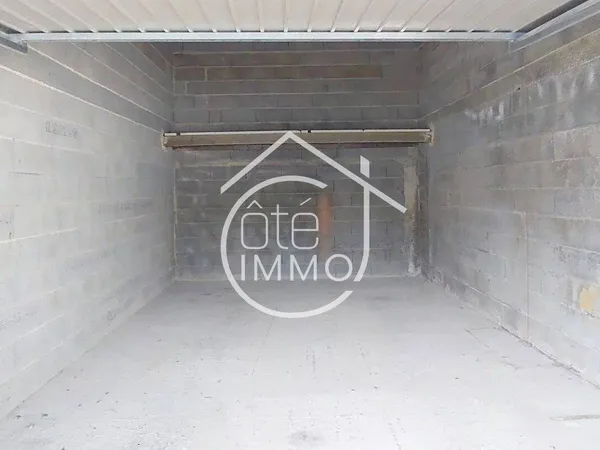 Parking 18 m²