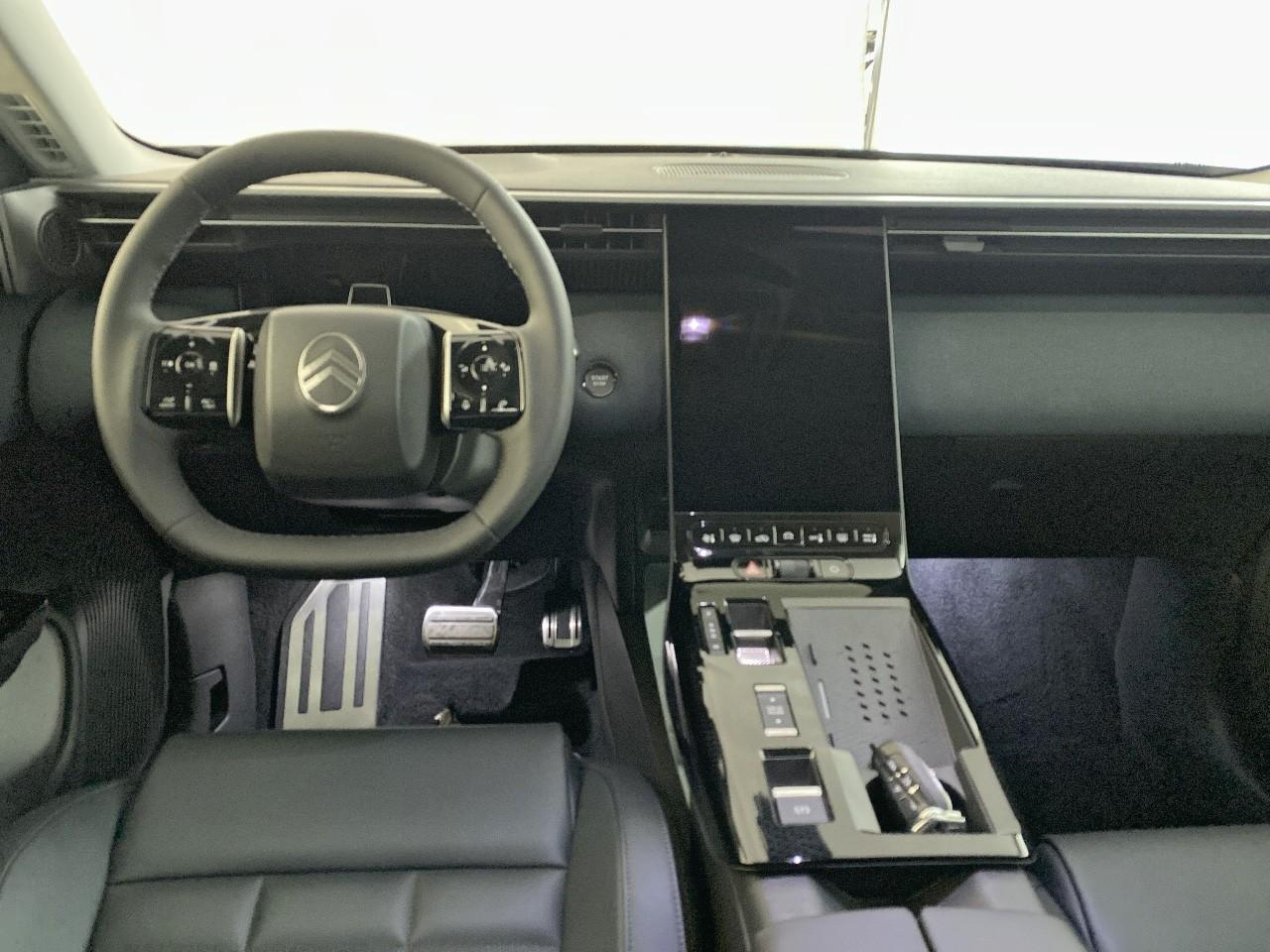 Citroën C5 Aircross hybride 145 ch e-dcs6 max — photo 8