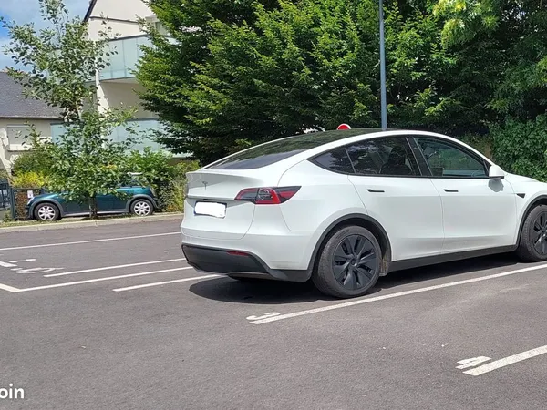 Location parkings extérieurs résidence privée