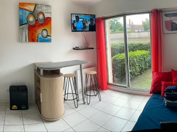 Moulins Centre-Ville - Studio meublé avec jardin privatif de 50 m²