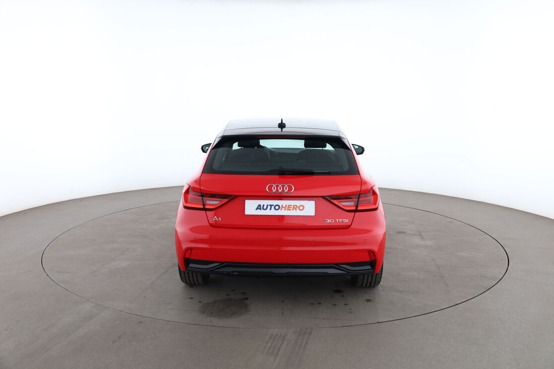 Audi A1 Sportback 30 TFSI Design — photo 4
