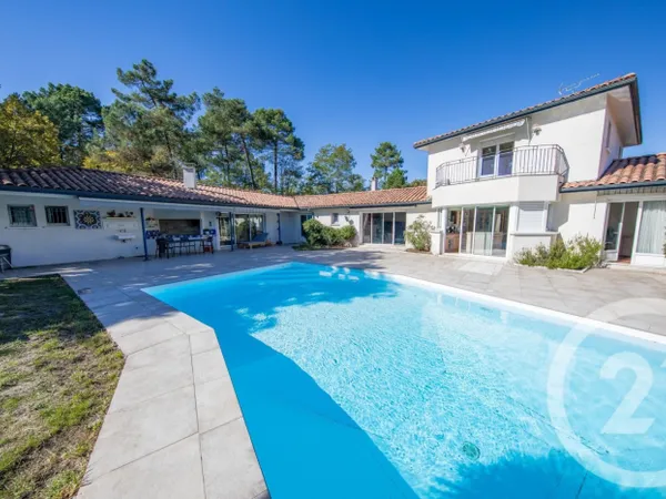 Maison Vente Saint-Aubin-de-Médoc 10p 272m² 699000€