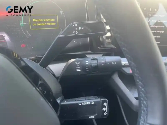 Renault Megane e-tech ev40 130ch standard charge — photo 19