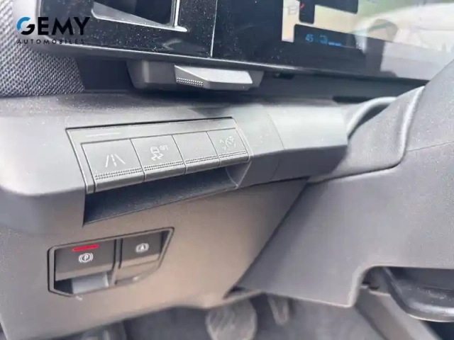 Renault Megane e-tech ev60 220 ch super charge — photo 15