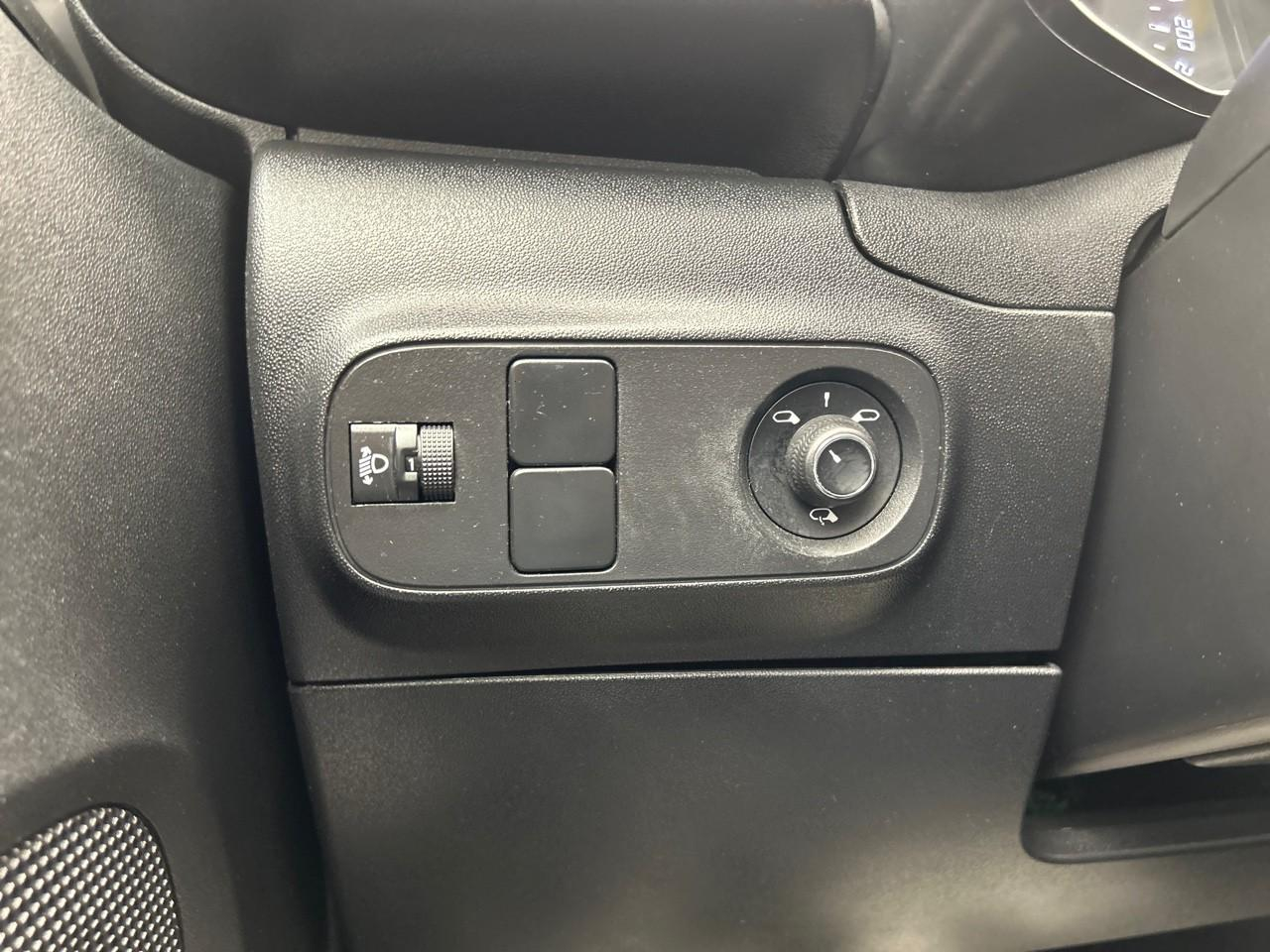 Citroën C3 bluehdi 100 bvm6 you — photo 21