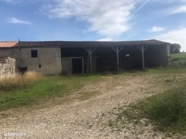 Hangar a louer
