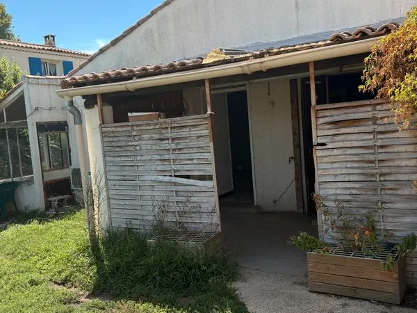Maison F4 SUR 400 M2
