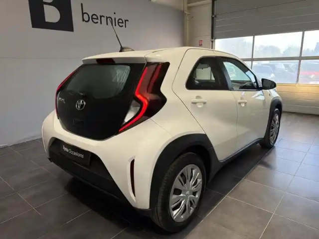 Toyota Aygo X 1.0 vvt-i 72ch dynamic s-cvt my24 — photo 3