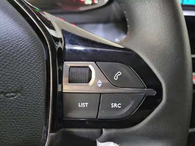 Peugeot 208 puretech 75 s&amp;s bvm5 — photo 58
