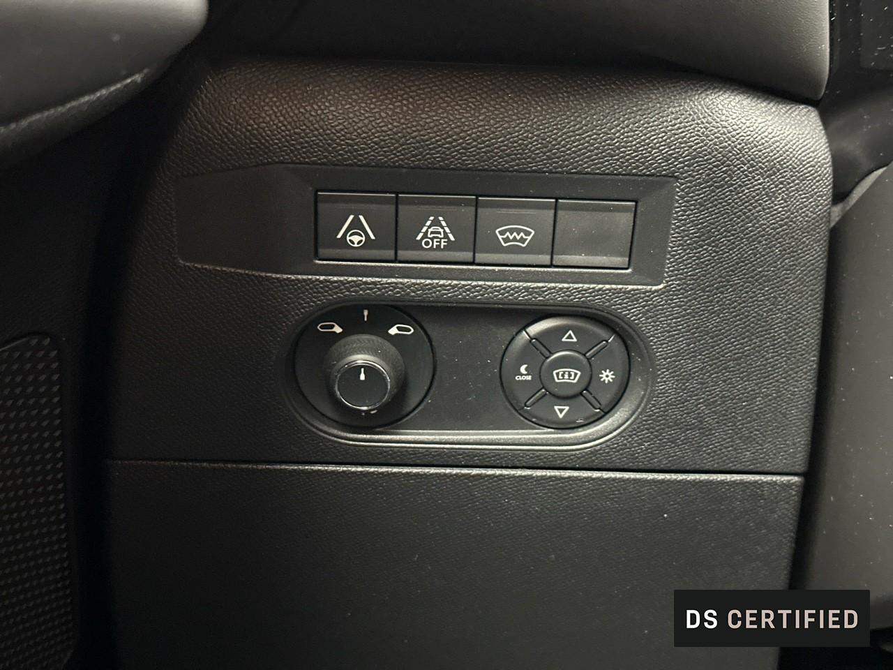 Ds Ds 3 crossback bluehdi 130 eat8 louvre — photo 17
