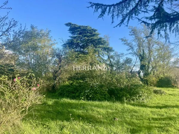 Terrain 1488 m²