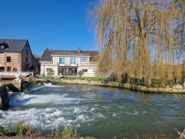 Maison 7 pièces 379 m²