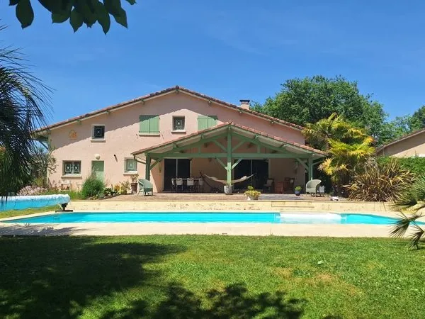 Maison 5 pièces 184 m²