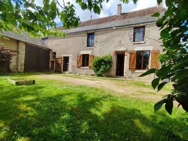 Fermette rénovée à Villerbon 6 pièce(s) 187 m2 avec jardin clos de murs et grange