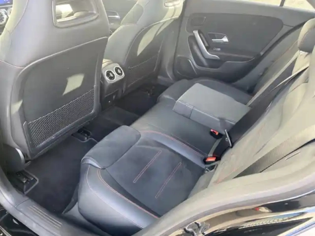 Mercedes Classe A 200 d amg line — photo 11