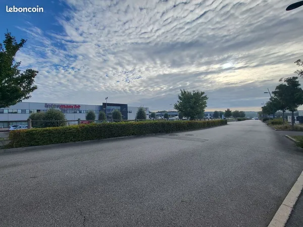 Local commercial 450 m² Locminé