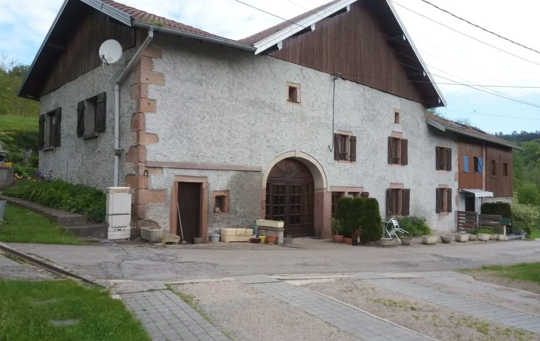 Photo 1
