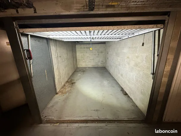 Box fermé dans résidence sécurisé