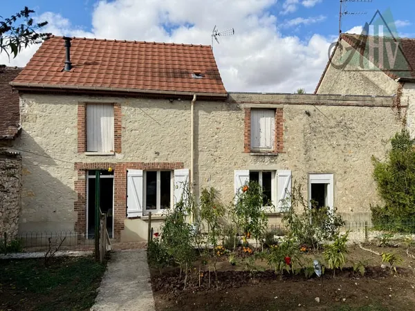 Maison de plain-pied - 70 m2 - F4 - Sainte-Colombe