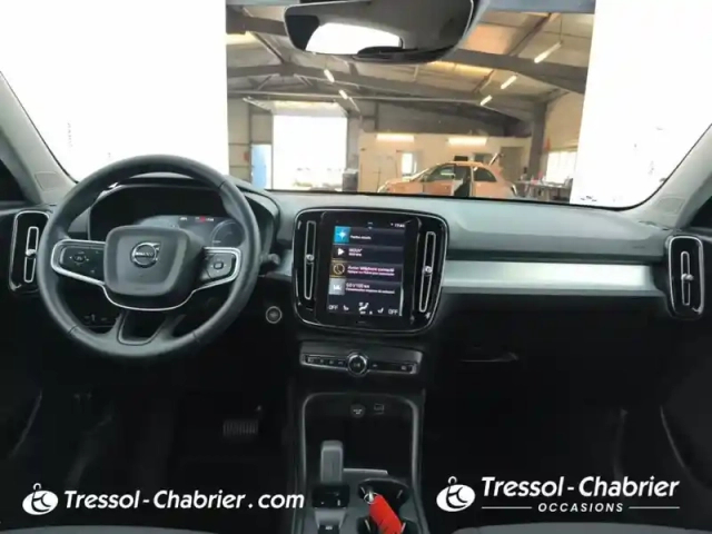 Volvo Xc40 t4 recharge 129+82 ch dct7 inscription business — photo 10