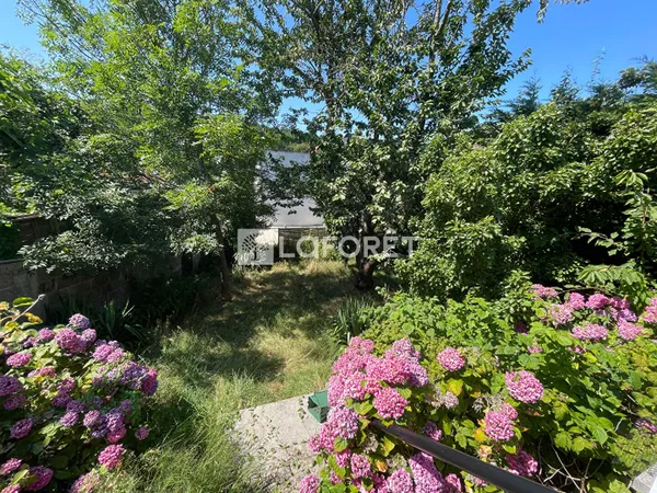 Terrain 234 m²