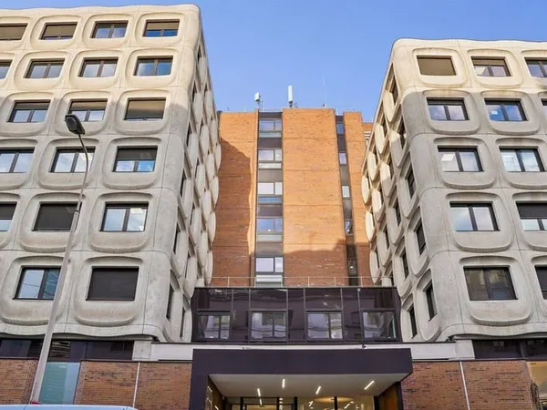 Bureaux 767 m²