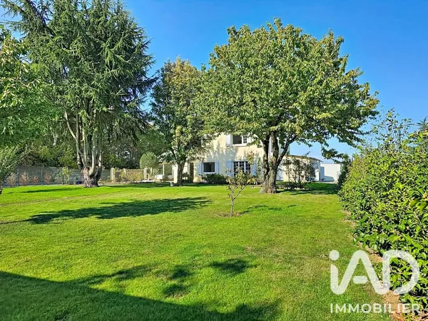 Maison 15 pièces 337 m²