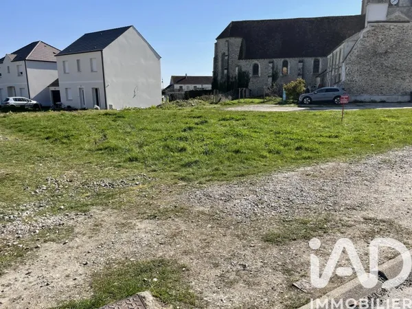 Terrain 560 m²