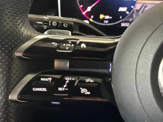 Mercedes Glc 300 e  hybrid eq 4matic am — photo 45