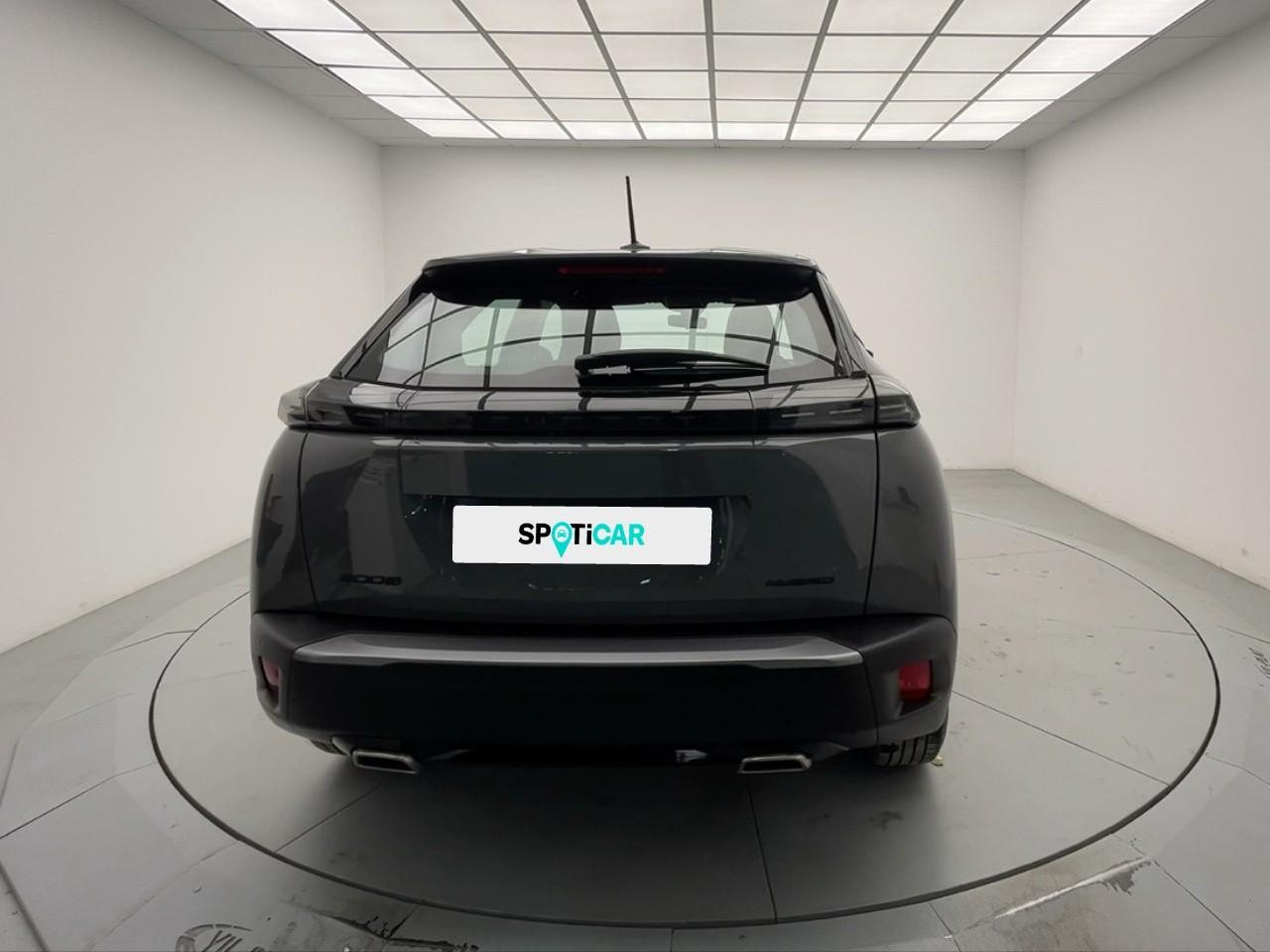 Peugeot 2008 hybrid 136 e-dcs6 active — photo 4