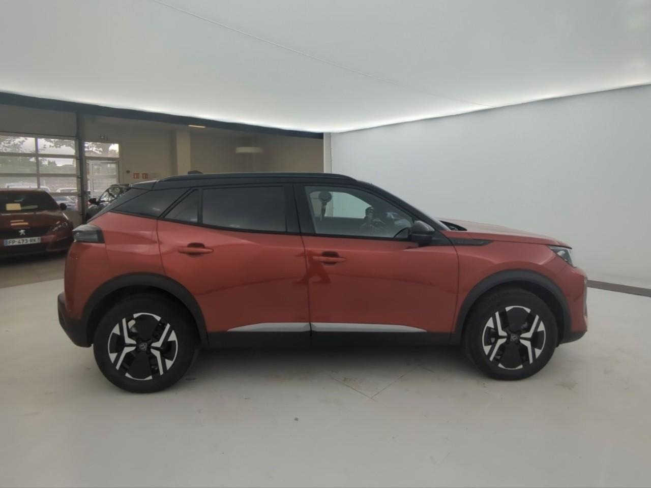 Peugeot 2008 puretech 130 s&s eat8 gt — photo 4