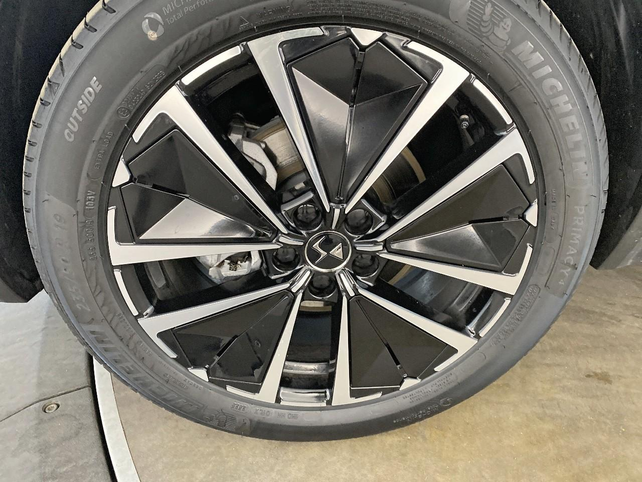 Ds Ds 7 crossback bluehdi 130 eat8 etoile — photo 11