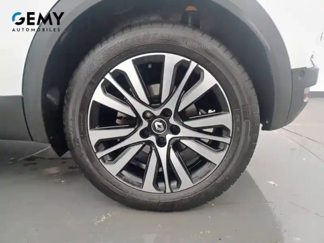 Renault Captur e-tech plug-in 160 — photo 11