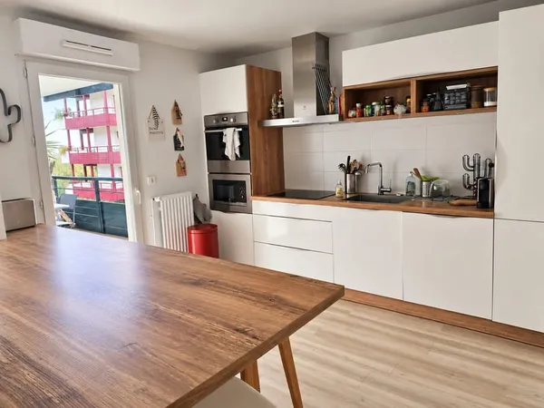 CIBOURE - LES HAUTS DE GURUTZETA - APPARTEMENT T3 MEUBLÉ