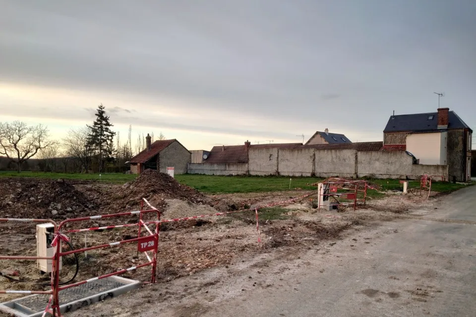 Photo 1