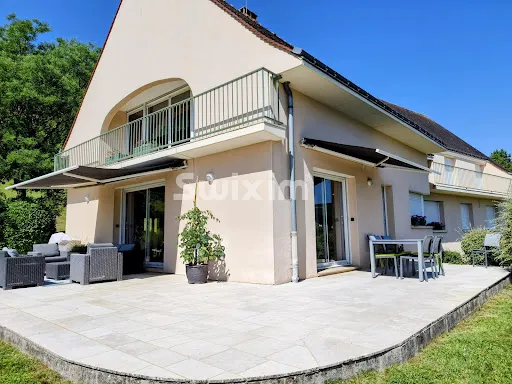Propriété 10 pièces 327 m²