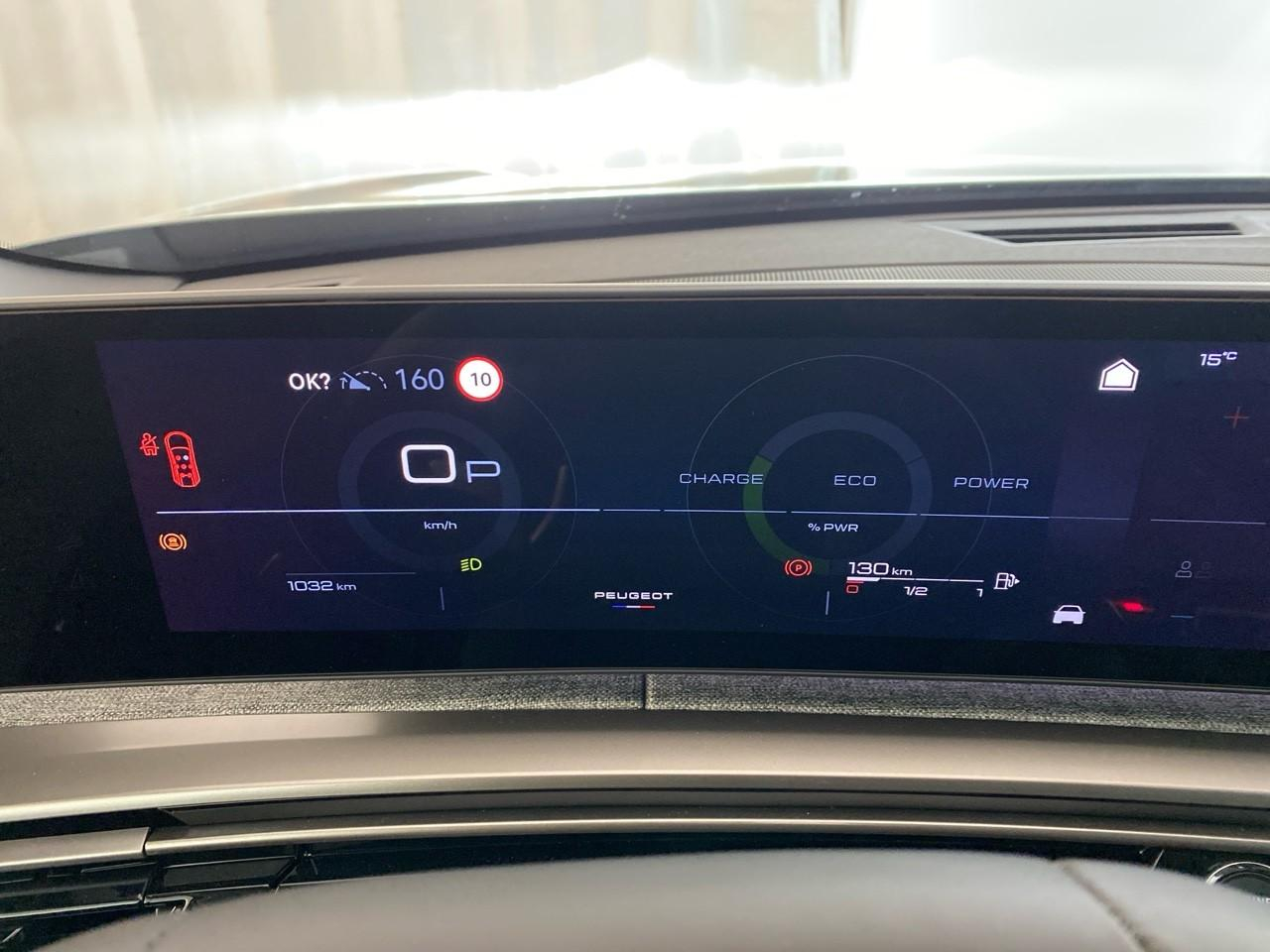Peugeot 5008 hybrid 145 ch e-dcs6 allure — photo 14