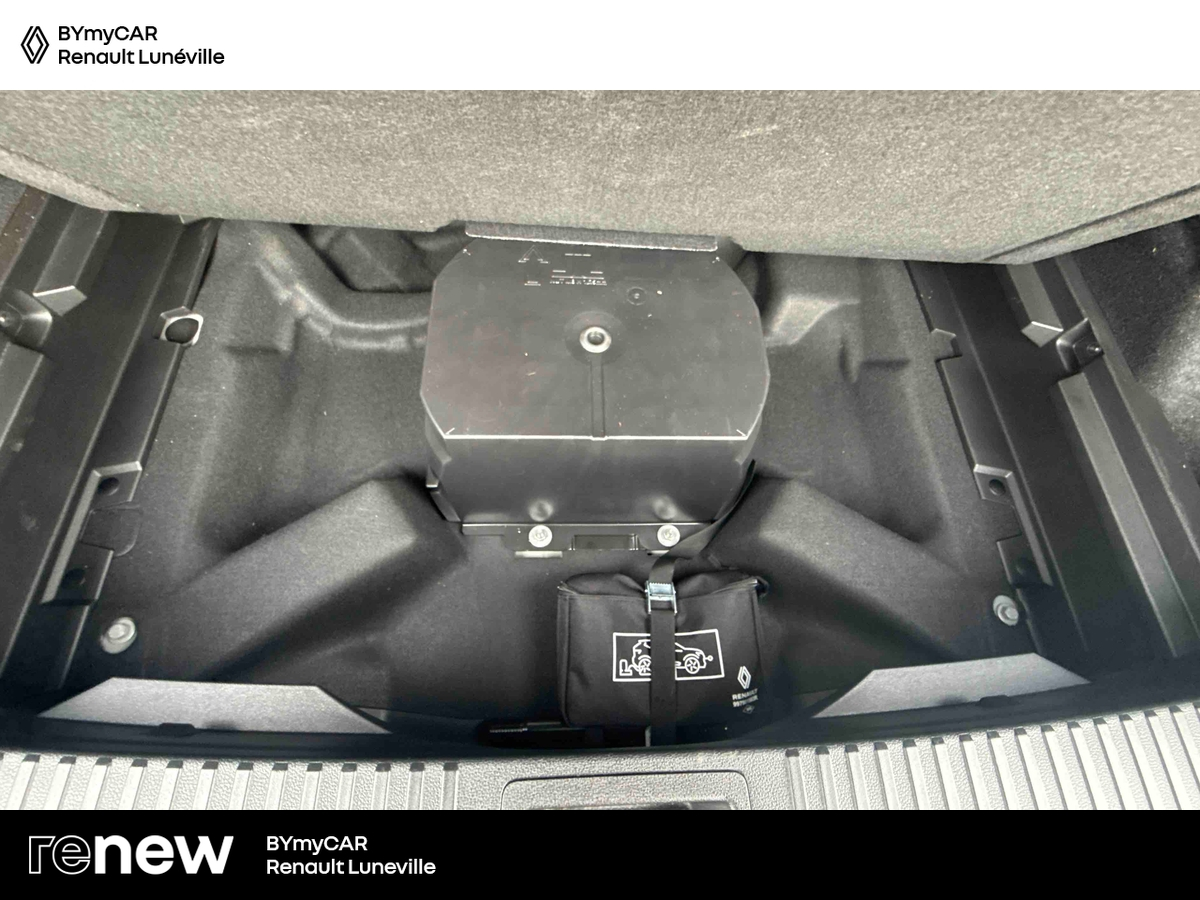 Renault Austral full hybrid E-Tech 200 ch — photo 15