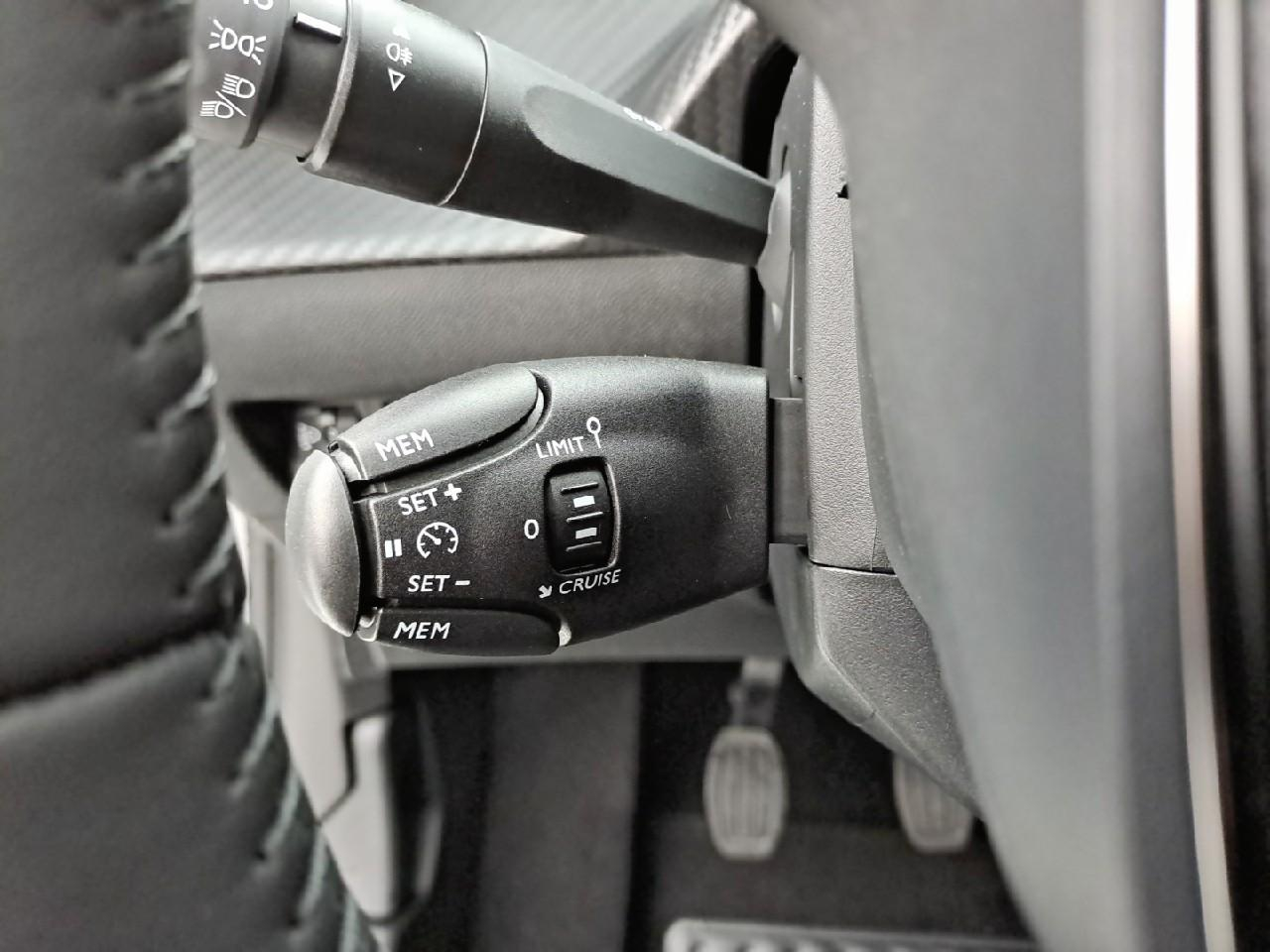 Peugeot 208 100 s&s bvm6 style — photo 26