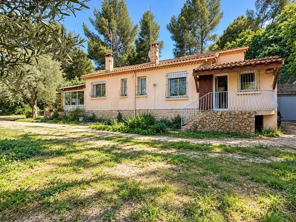 Maison 4 pièces 151 m²