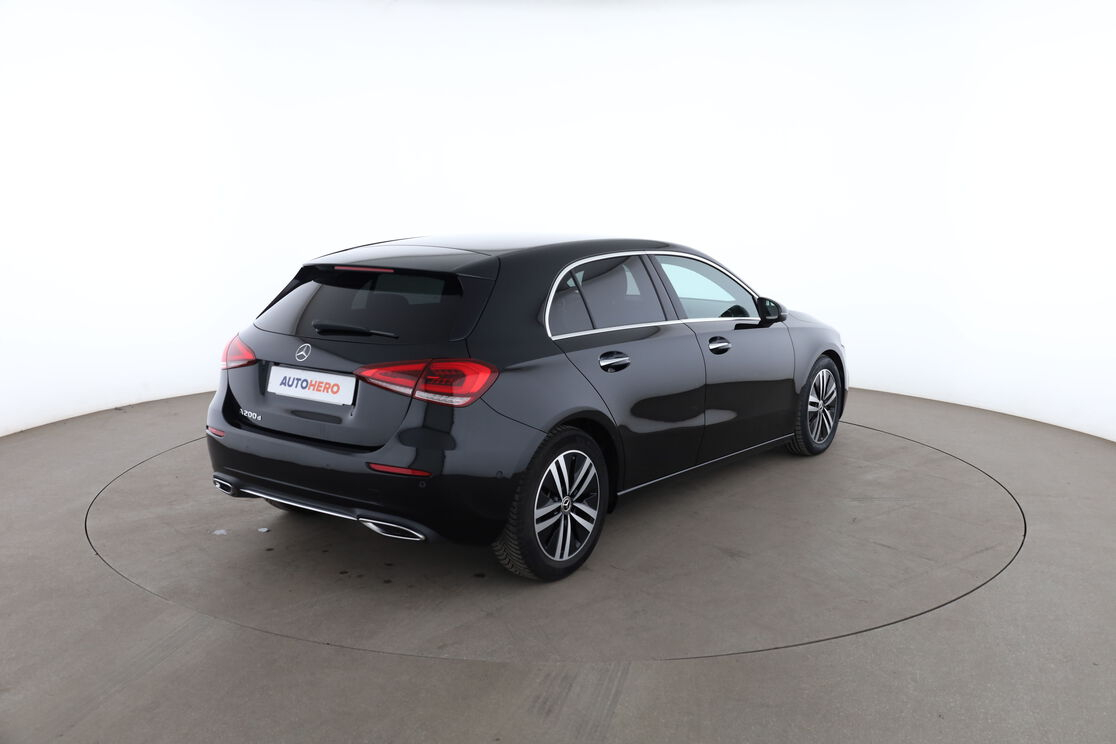 Mercedes-Benz Classe A 200 d Progressive Line 8G-DCT — photo 5