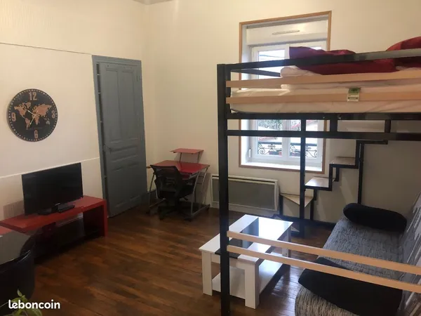 Studio 1 pièce 33 m²