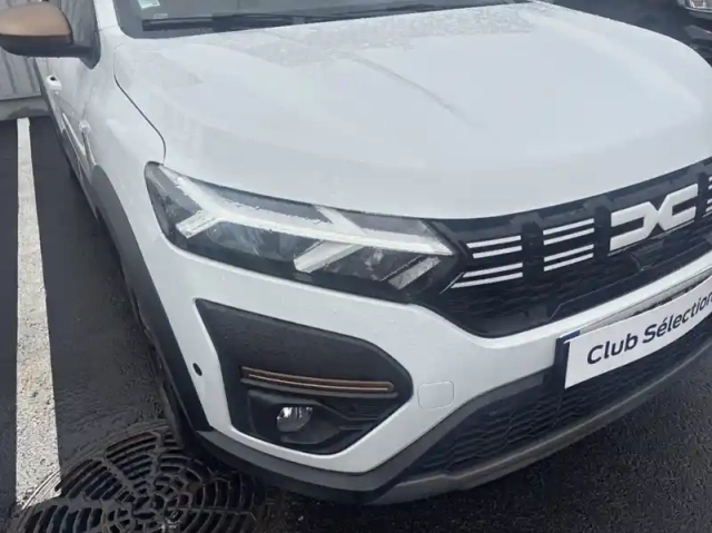 Dacia Jogger 1.0 tce 110ch extreme 7 places -24 — photo 29