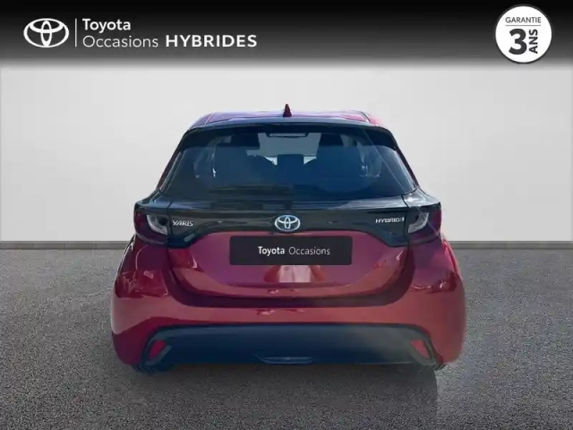 Toyota Yaris 116h dynamic 5p my21 — photo 4
