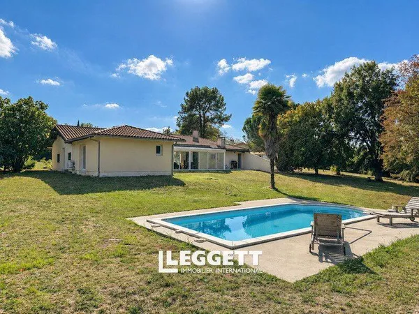 Maison 7 pièces 184 m²
