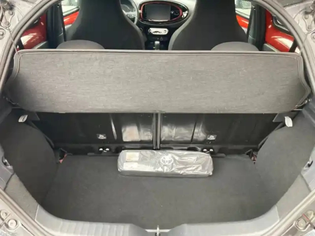 Toyota Aygo X 1.0 vvt-i 72ch collection s-cvt — photo 10