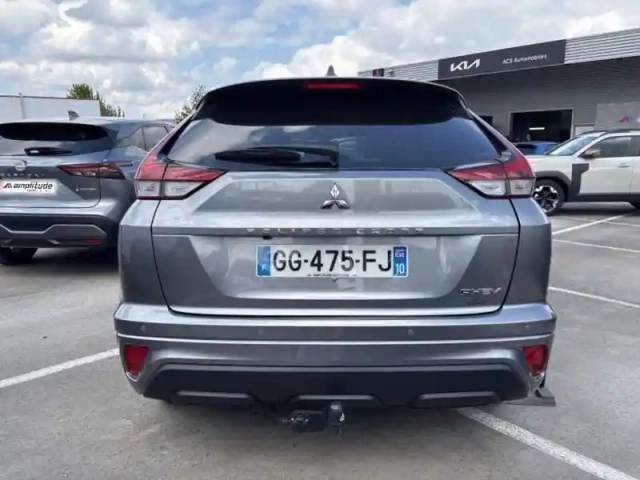 Mitsubishi Eclipse cross 2.4 mivec phev 188ch instyle 4wd — photo 6