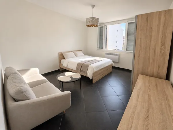 BASTIA CENTRE-VILLE - T1 BIS DE 30 M² AVEC TERRASSE - 119 900 €