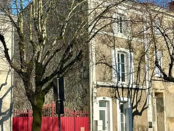 Maison de ville avec jardin