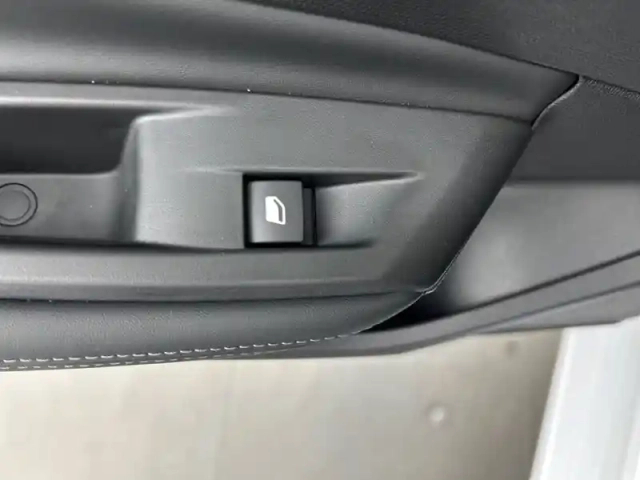 Peugeot 308 hybrid 145 e-dcs6 — photo 47